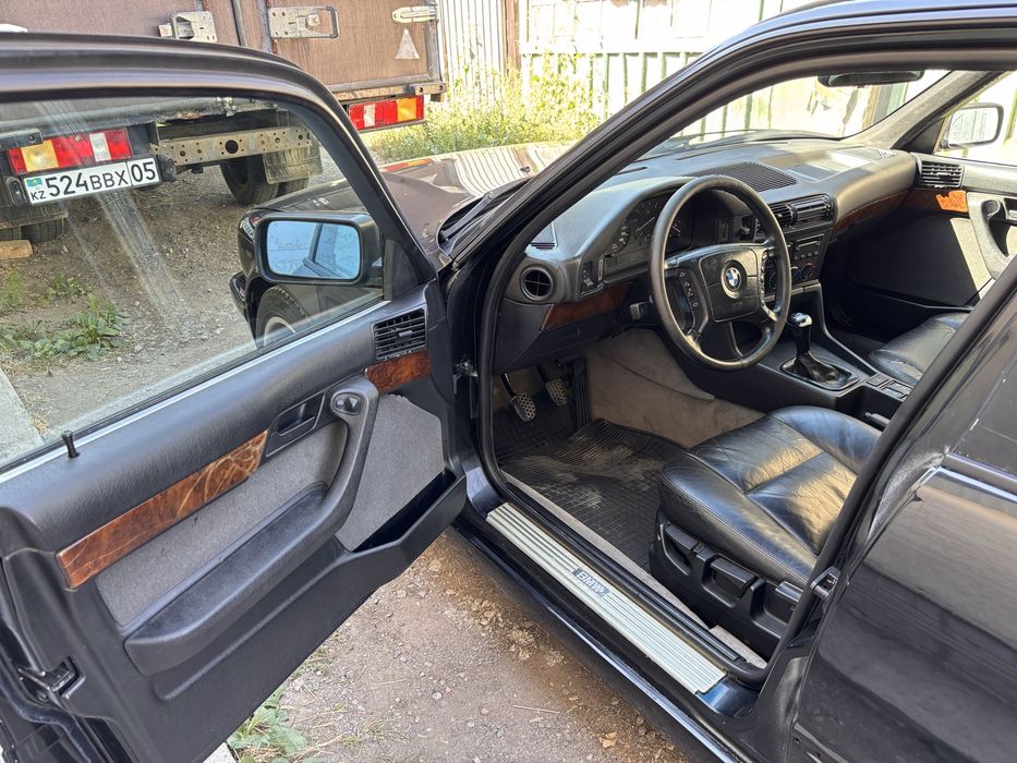 BMW 525i 1994 M52B28 Cosmosschwarz