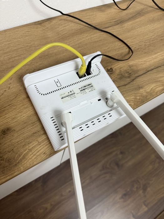 Продам Wi-Fi роутер ALTEL P30 CPE
