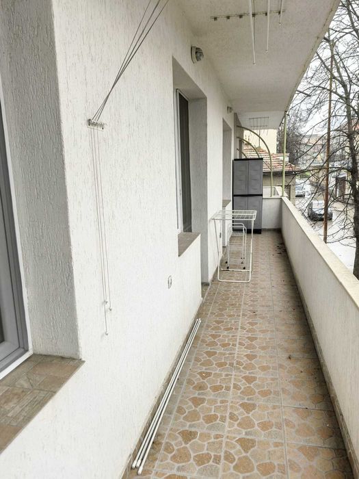 под наем -двустаен  р-н ВиК