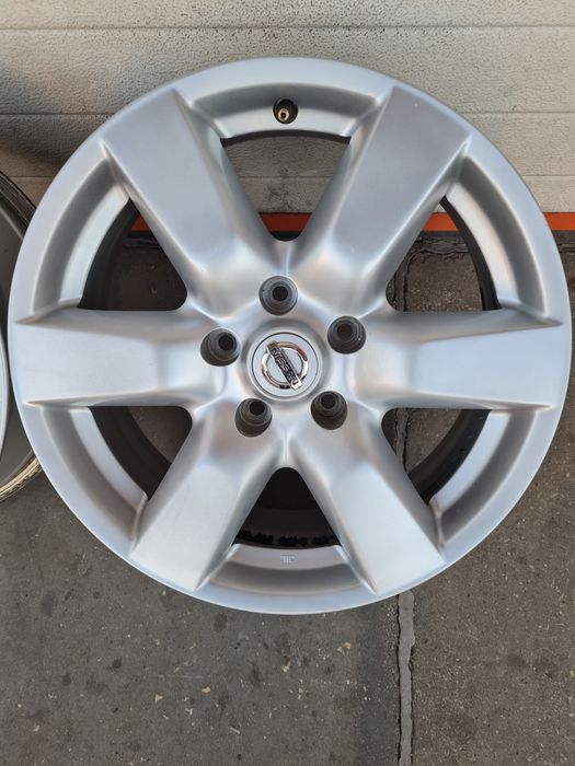 Оригинални джанти за НИСАН NISSAN RENAULT DACIA R17 5x114.3 ET46 6.5J