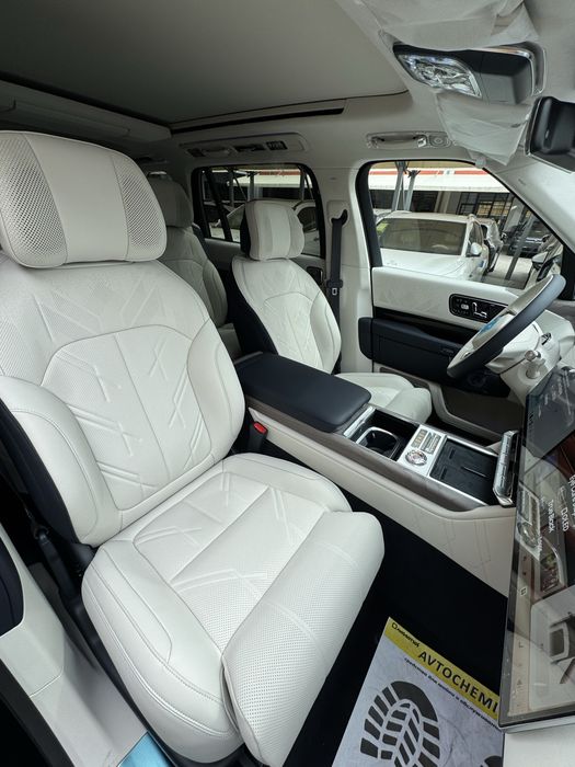 Zeekr 9X/ 70 kWh ultra/ oq salon