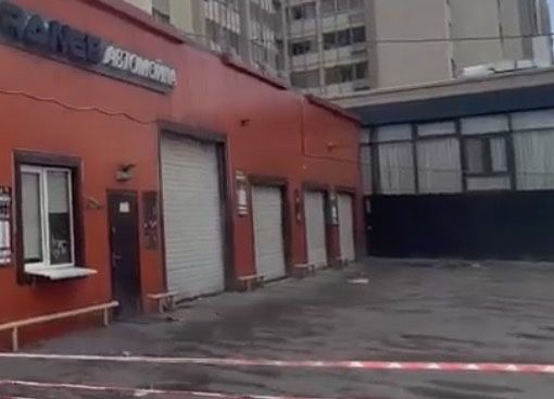 Продам бу секционные ворота роллы