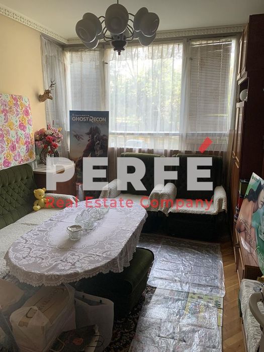 Продава се Тристаен апартамент в Бургас, Лазур - 72 кв.м за 1987 €/кв.м - Снимка #1