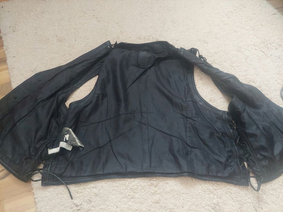 Vesta piele cu snur,de barbat ideal moto,chopper,rock sau strada, 3XL