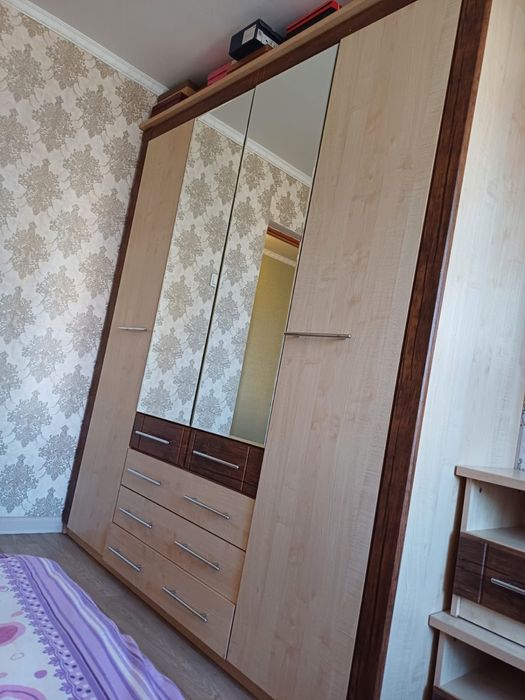 Спальный гарнитур