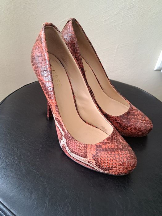 Дамски обувки Guess