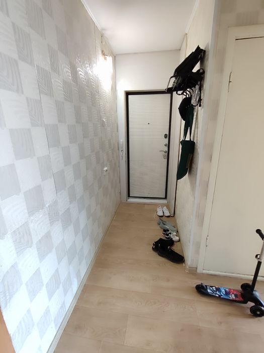 Продается 2-комн (4-39, 2 этаж)