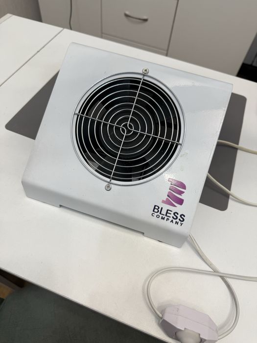 Продам вытяжку б/у