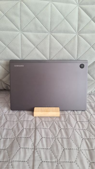 Samsung Tab A8 64gb 10.5" като нов