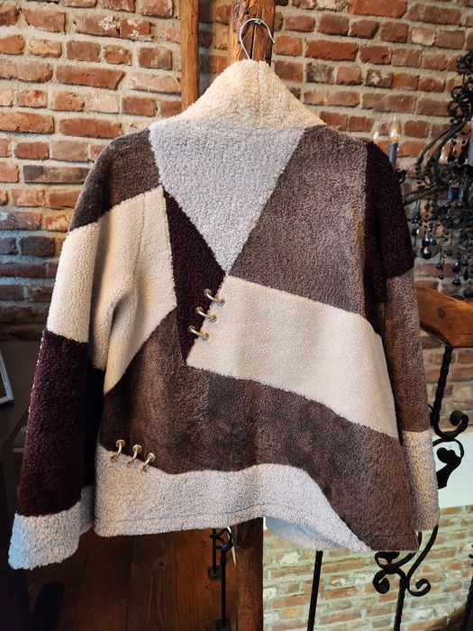 Естествена кожа и вълна,  Двулицево яке