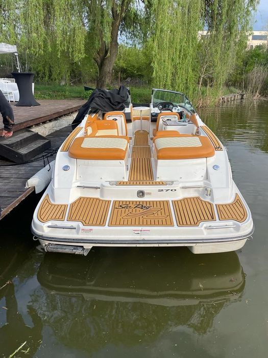 Barca Searay 270 slx