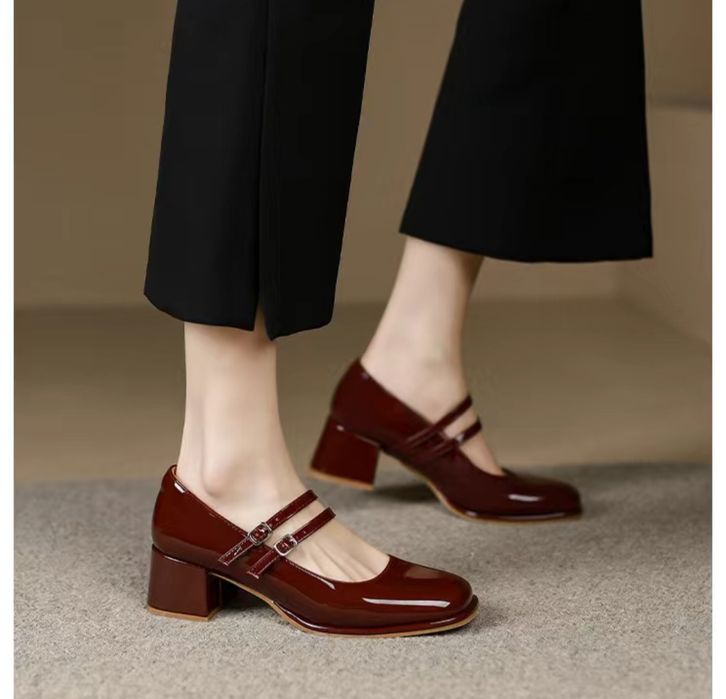 Туфли женские продаются