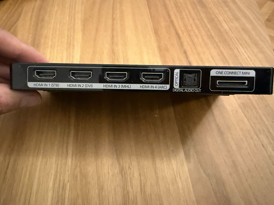 One Connect Mini за Samsung