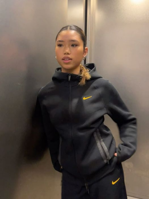 Продается Nike nocta