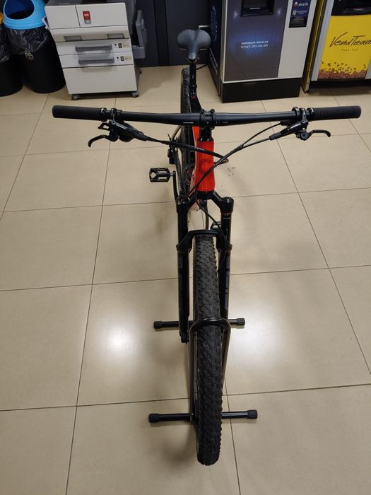 Vând MTB Cannondale XL/29 Carbon