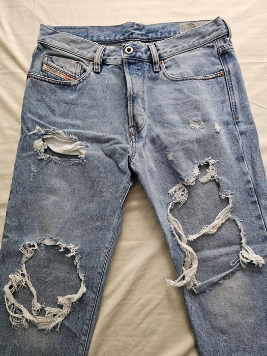 Blugi Diesel originali ( NOI )