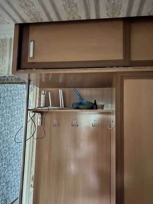 Shkaf eshikdan kirishga qoʻysa boʻladi holati ideal