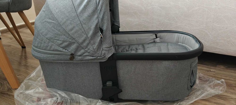 Бебешка количка Mast M2x с кош за новородено и аксесоари