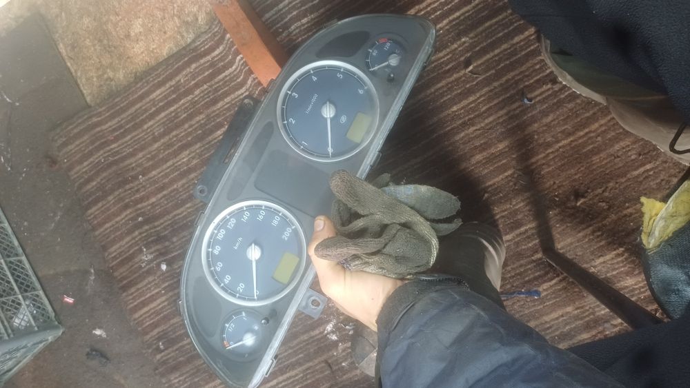 Шиток приборов газель