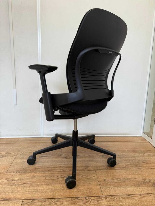 Refurbished Steelcase Leap V2 Actionmodel