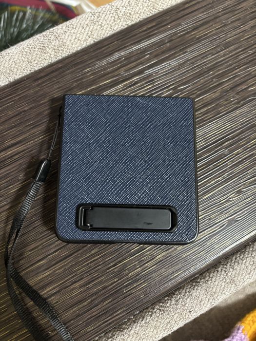 Samsung Galaxy Z Flip7