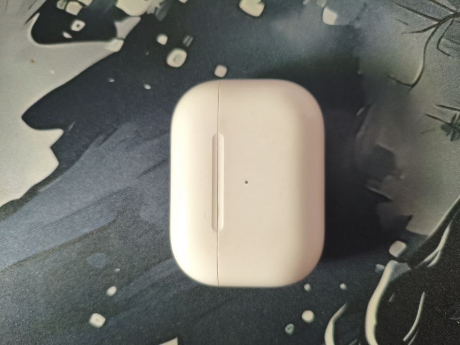 Нашел наушники возле фикспрайса напротив 11 школы г.Актобе