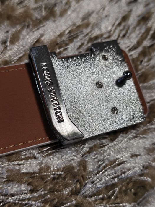 Curea bărbați stil LV – mărimea 42 / 105 cm – stare foarte bună