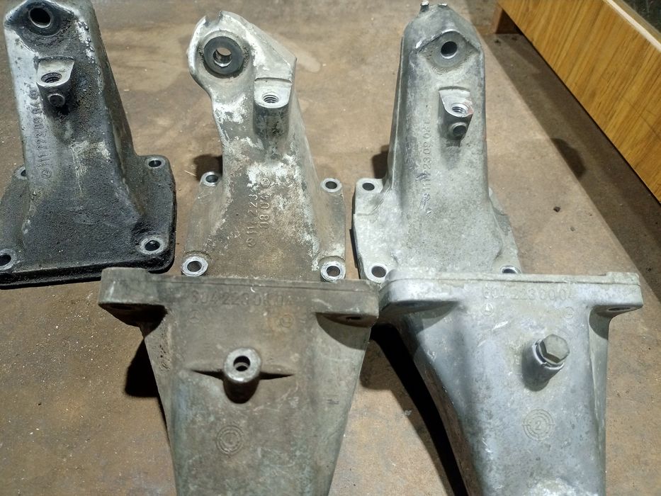 Запчасти на Мерседес 190