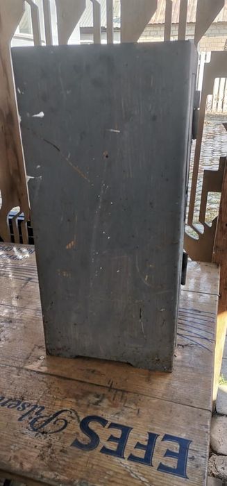 Продам  сейф б/у