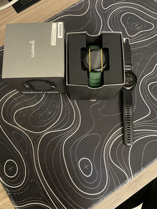Часы Garmin vivoactive 3 music