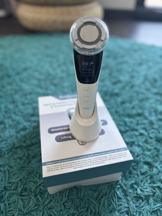 Aparat pentru tratament facial si intinerirea pielii 5 in 1 EvoSmart