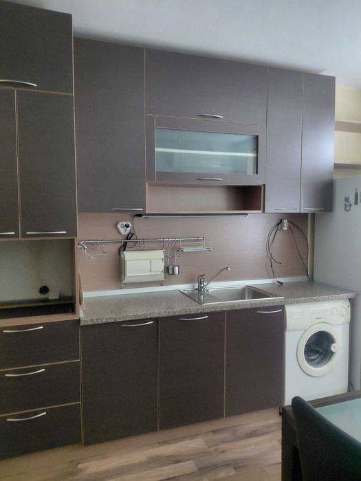 Продава готов за живеене апартамент