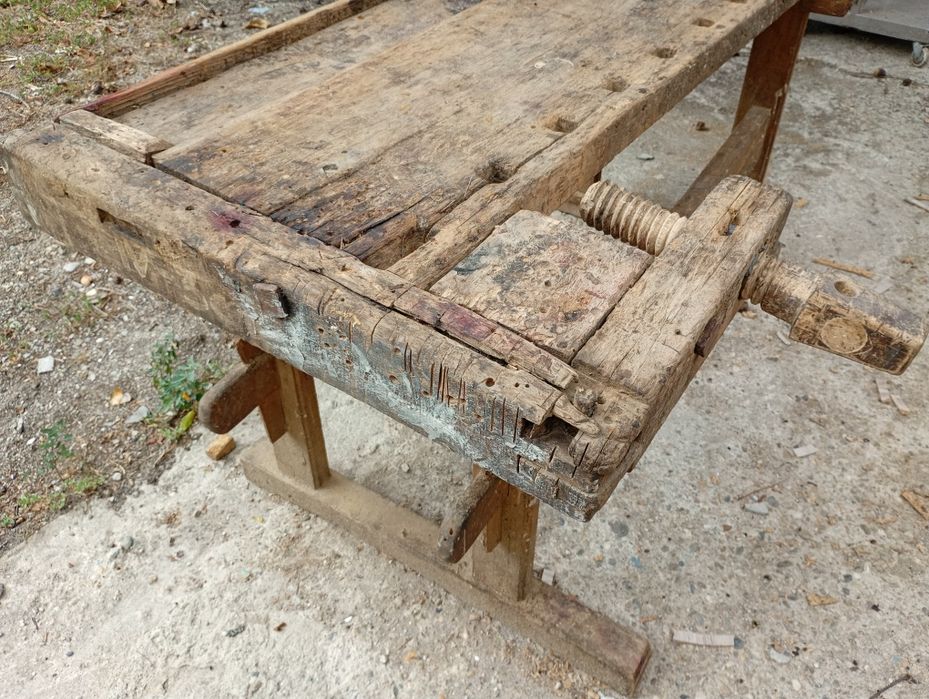 Tejghea tâmplărie veche