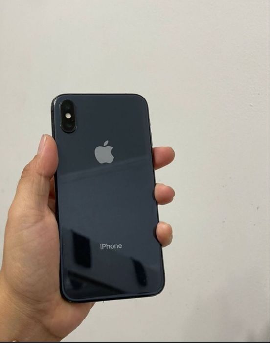 Продам телефон Айфон X