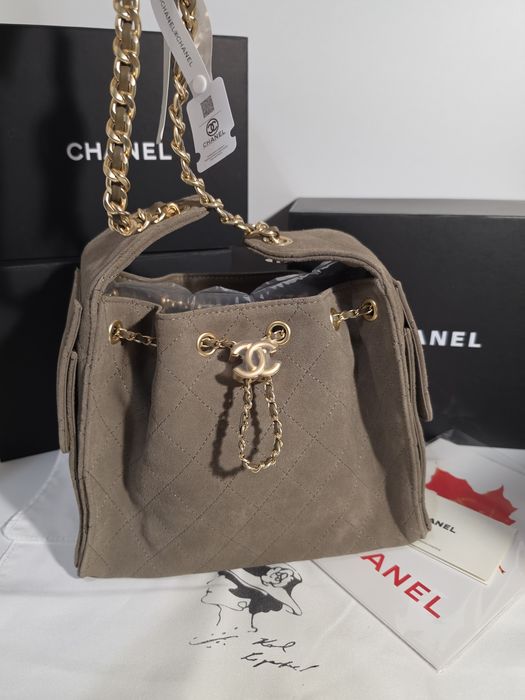 Налична чанта Chanel Hobo 25S велур