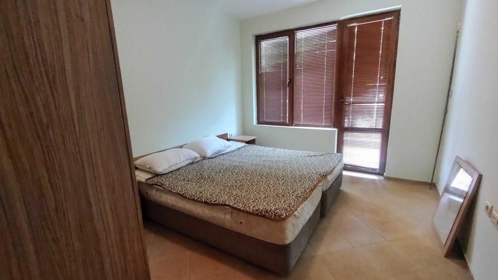 Дава се под наем Двустаен апартамент в к.к. Слънчев бряг - 77 кв.м за 2142 € - Снимка #2