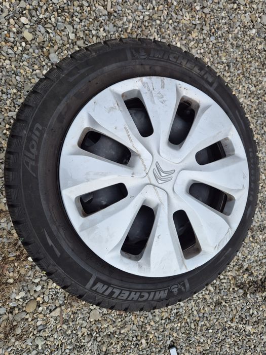 Vând jante+cauciucuri 165/65/14 M+S de Citroen,Peugeot,Toyota