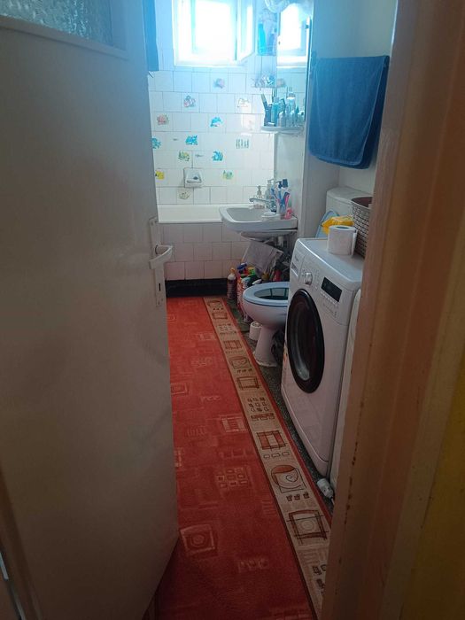 Apartament 3 camere-zona excelenta Micro 2 vizavi de Materna