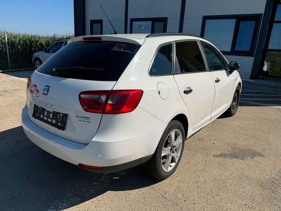 Dezmembrez Seat ibiza facelift 2013 hatchback alba 1.2 tdi CFWA volan stanga