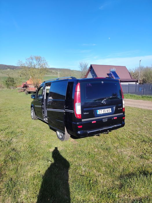 Vând sau Schimb vito V Clase 8+1 2011