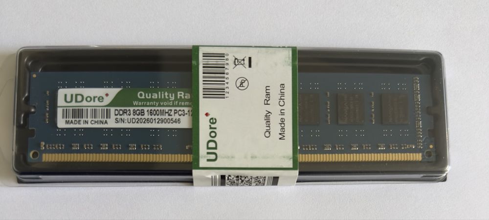 Оперативная память 8гб частота 1600MHz ддр3 (новая)