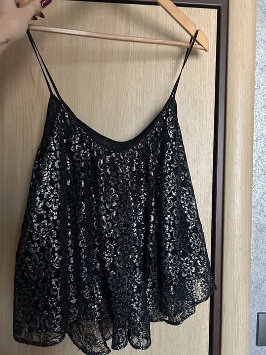 Пола панталон и топ zara