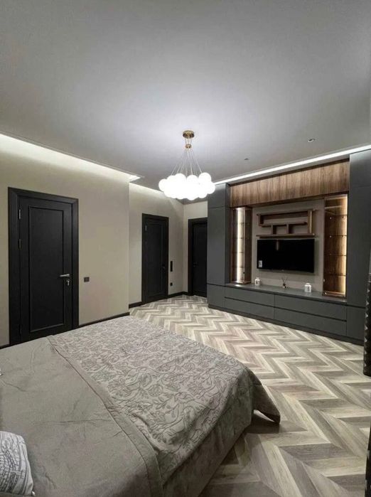 "'Голдн хаус" Парисен 3/7/8 г Аренда новая квартира в новостройке