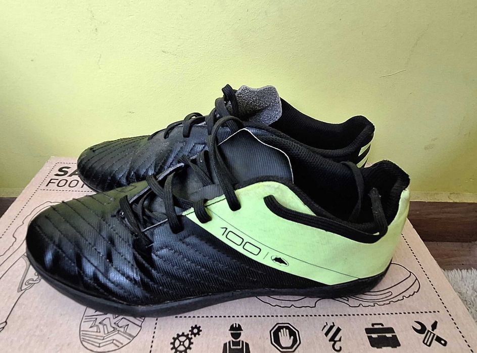 юношески спортни обувки много запазени