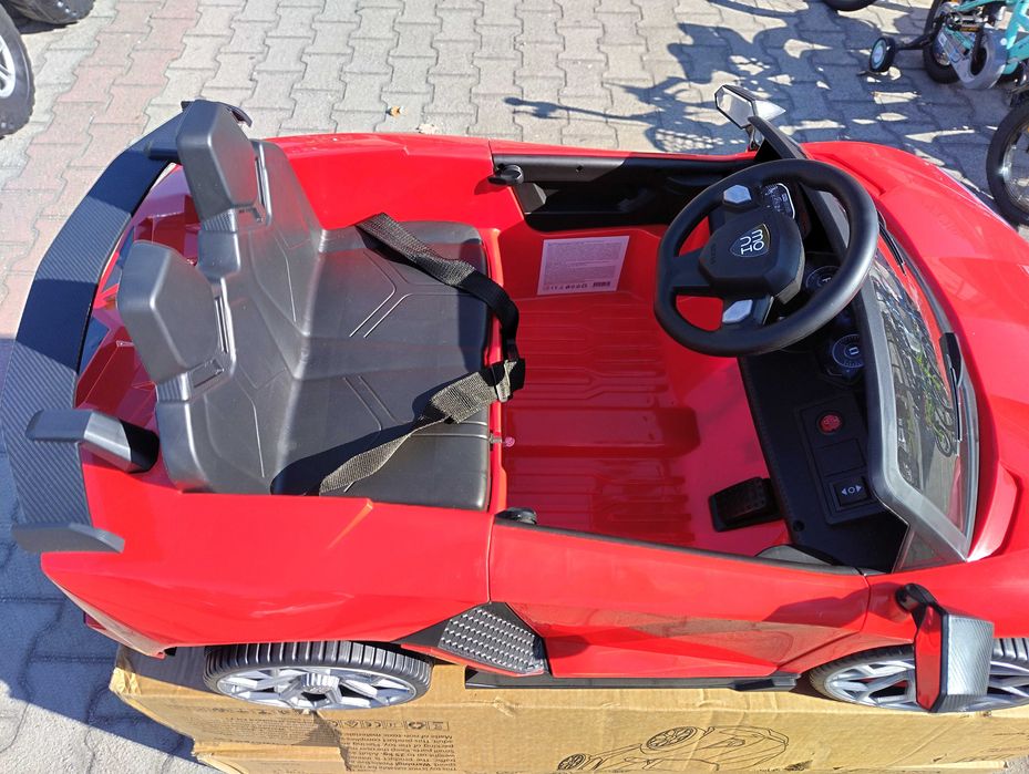 LAMBO Акумулаторна кола CHIARA червен