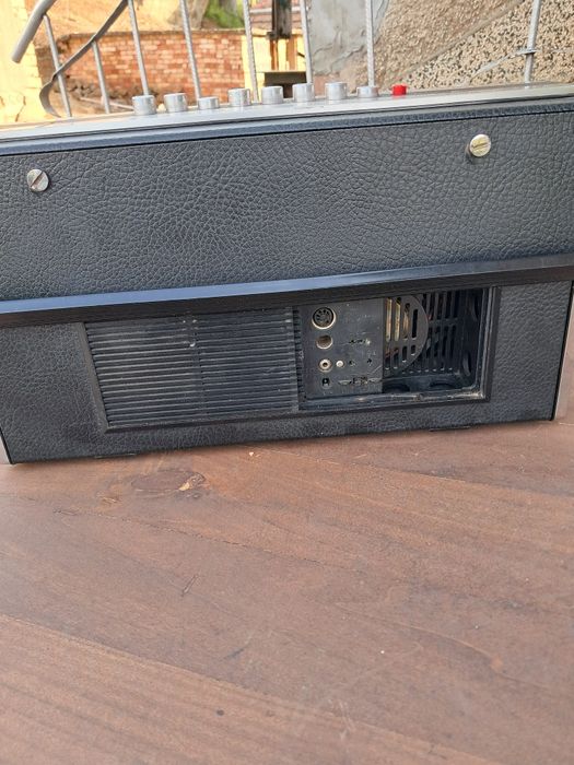 Радио  приемник Grundig