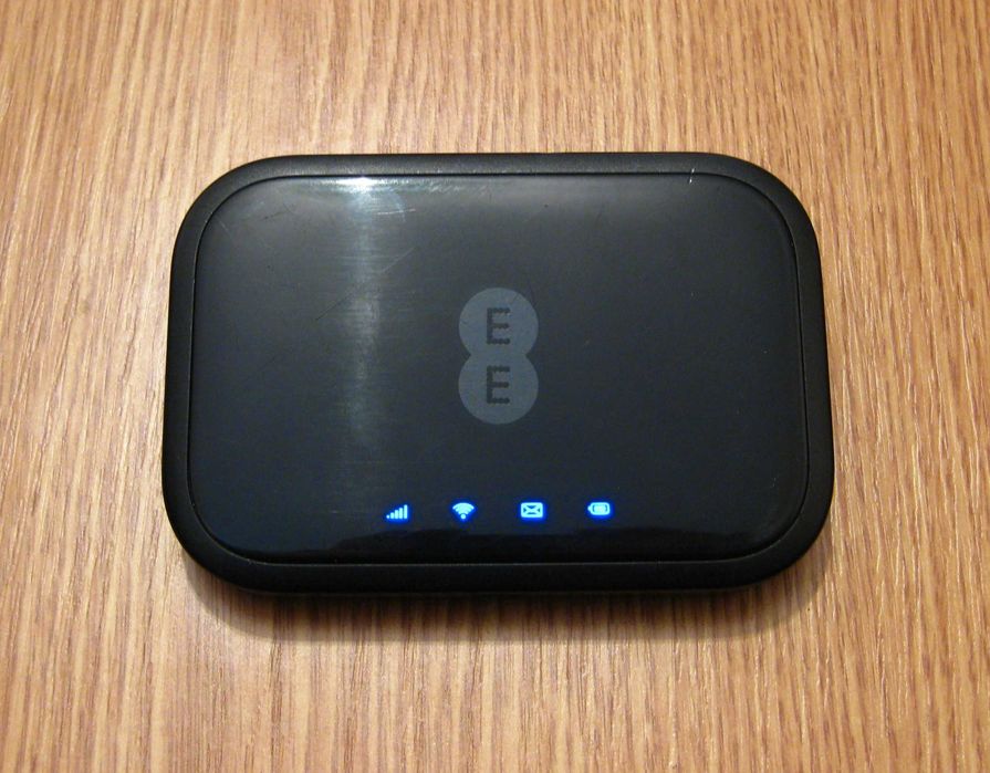Hotspot portabil router WiFi 4G modem SIM Alcatel Huawei