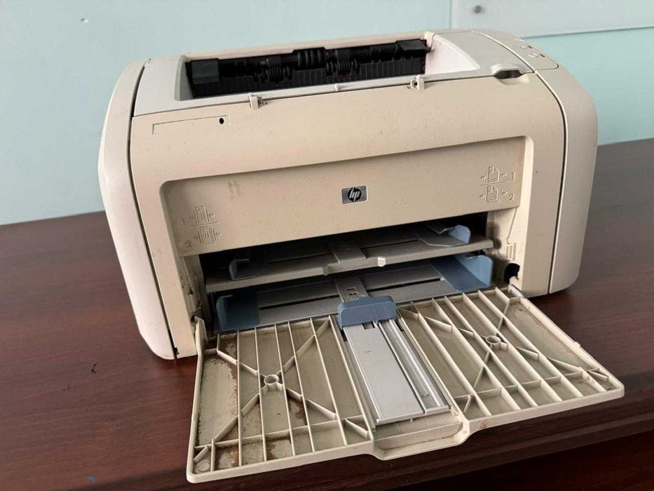 Лазерный принтер HP LaserJet 1018