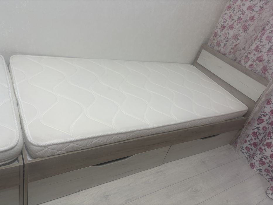 Кровать односпальная