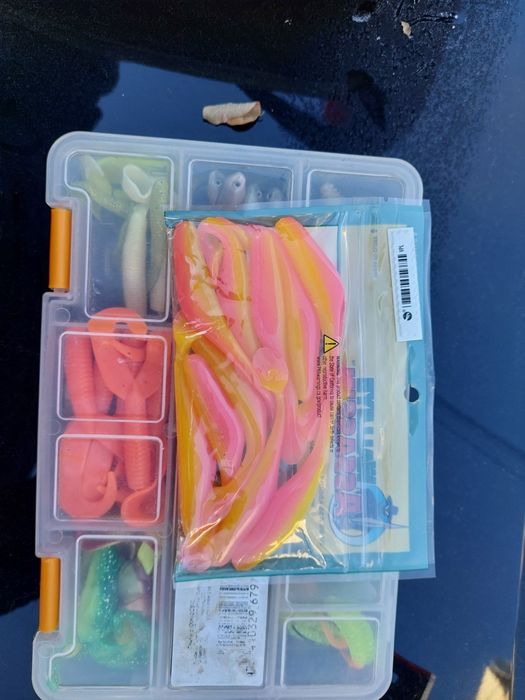 Geanta (sling bag), gume, jiguri, offset, voblere